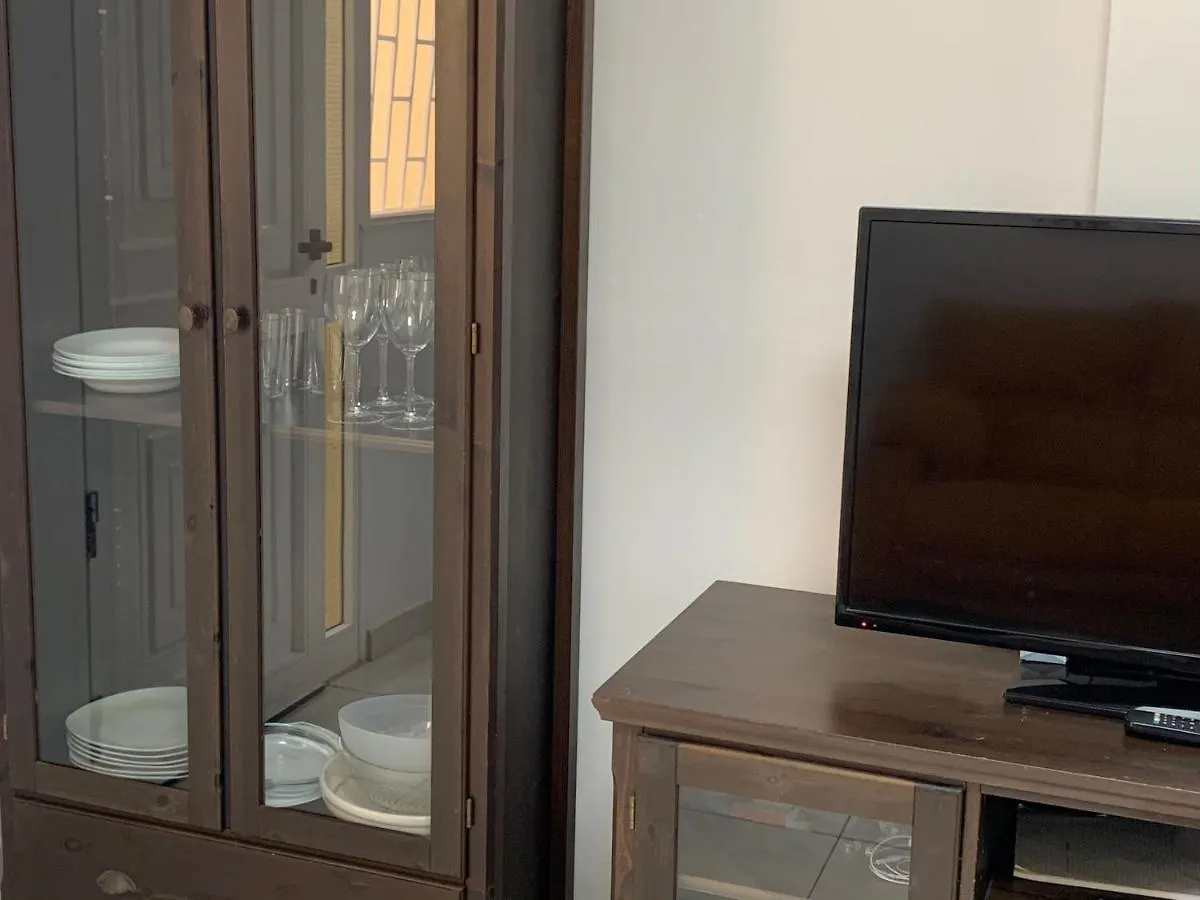 Luxury Rooms In Apartment Shared A Los Cristianos Playa Aire Conditioner Habitaciones Privada Stanza Arona  Spain